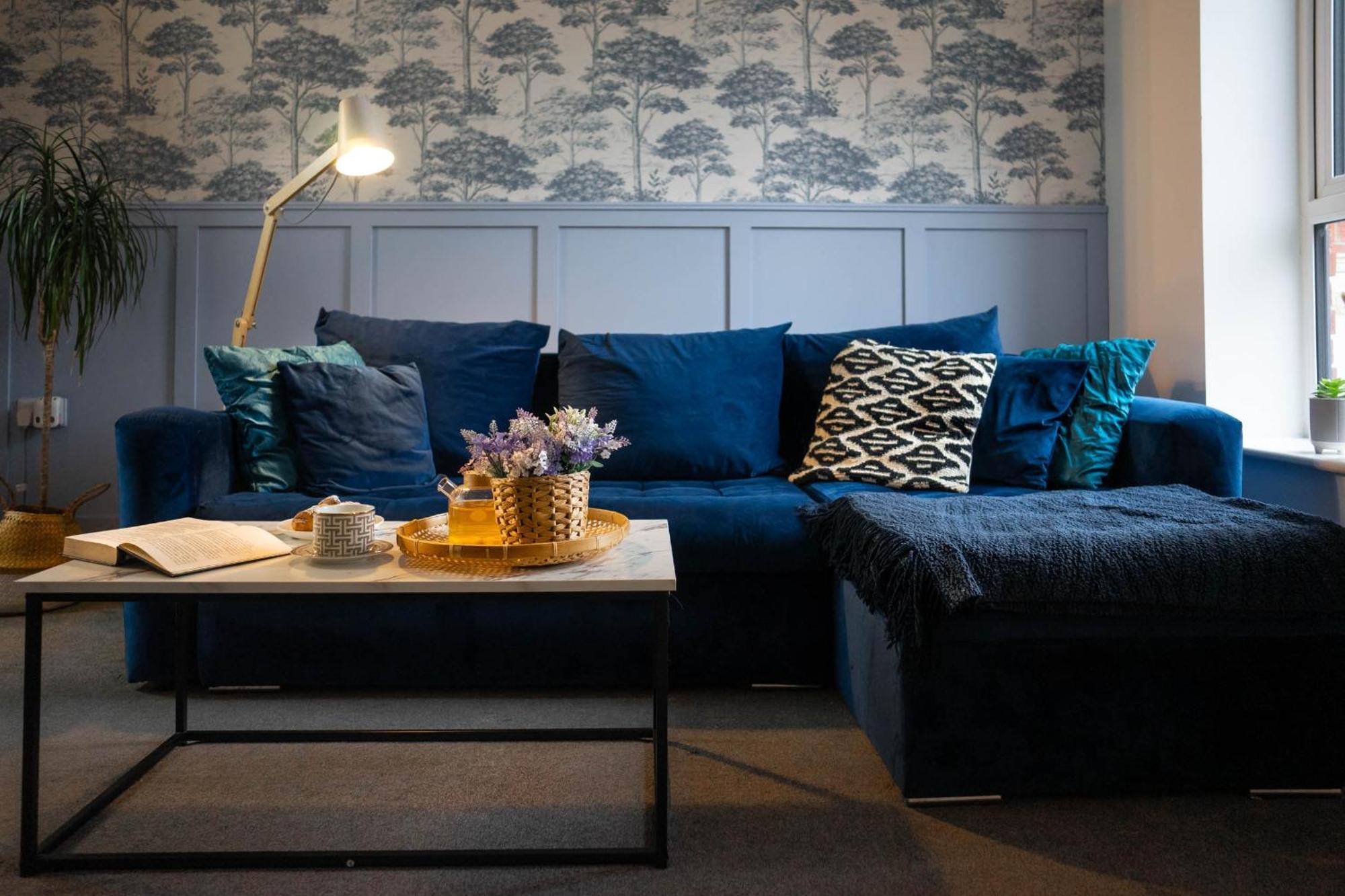 1 Bed House , Free Wifi,Free Parking,Leasure,Business Lägenhet Swansea Exteriör bild